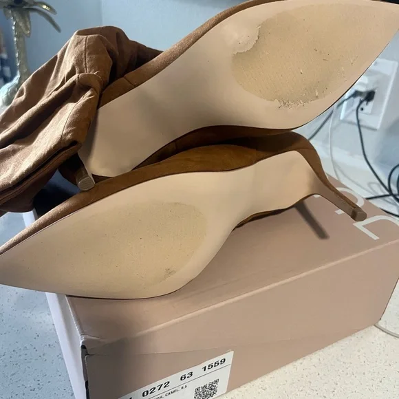 Camel colored slouchy heeled boots 8.5 NIB - Picture 7 of 8